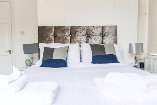 Luxury Canary Wharf Apartment with Parking