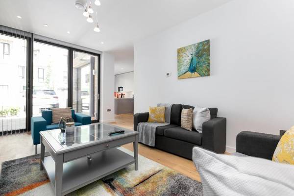 LT Greenwich 3 Bed Townhouse