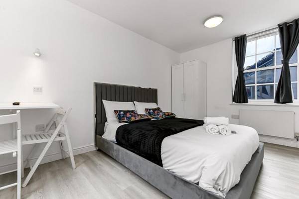 Tottenham Flats by EveryWhere to Sleep London