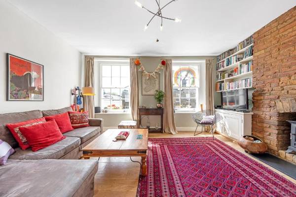 Veeve - Cosy in the Heart of Angel