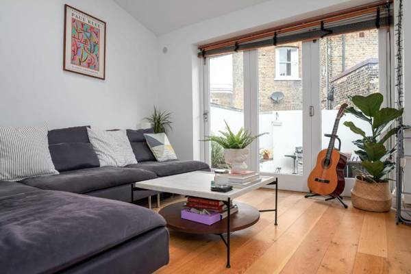 GuestReady - Lovely Home w Terrace in the Heart of Greenwich