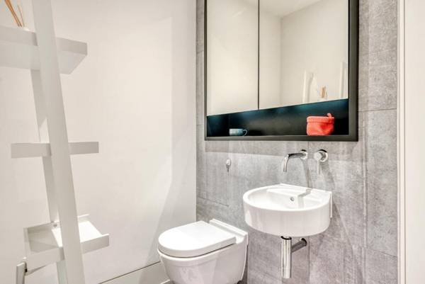 Brand new and modern flat in Fulham