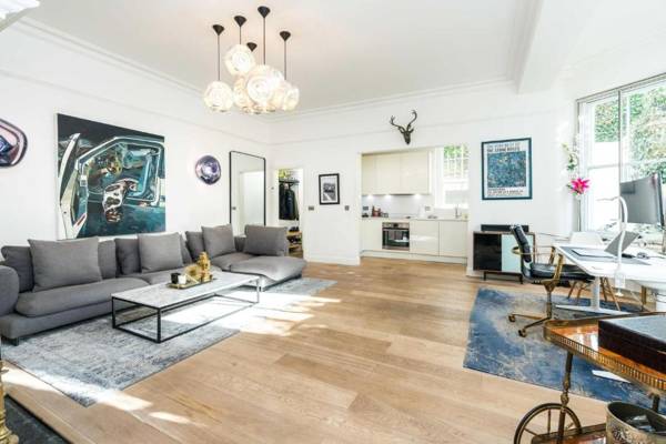 NEW Sleek and Stunning 1 Bedroom Flat Hampstead