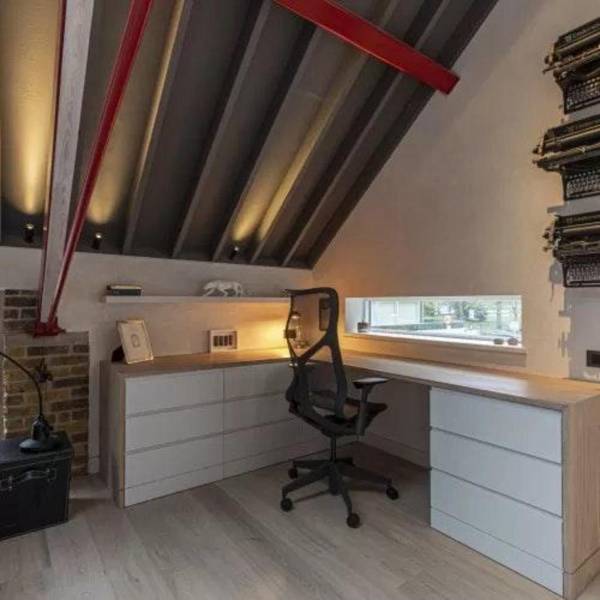 Workspace - Stylish 2-bed loft apartment near Battersea Park South London