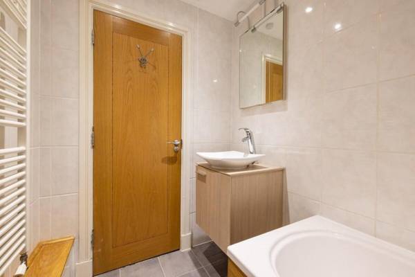 The Tower Bridge Apartments