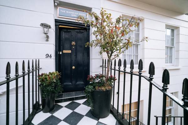 The Warwick By Aura Collection