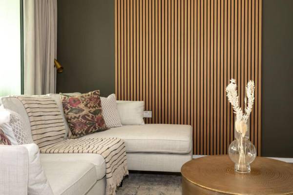 The Wandsworth Wonder - Lovely 3BDR with Balcony and Study Room