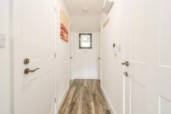 Windmill View Loft Apartment