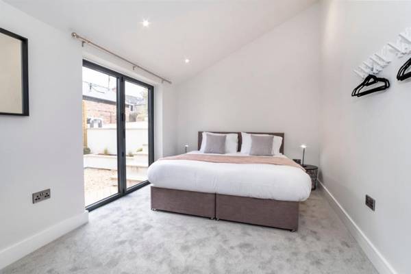 City Apartments - The Old Hotel