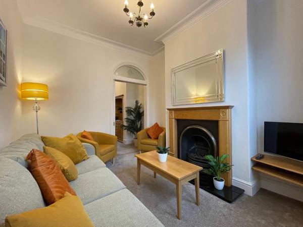 Moss Green - Close to the city centre