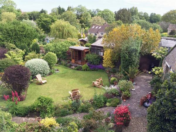 Calendar Cottage Bed & Breakfast