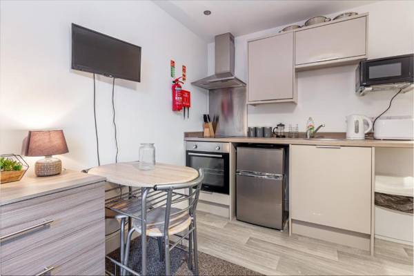 Flat 2 15 Foregate Apartment - Worcester City Centre