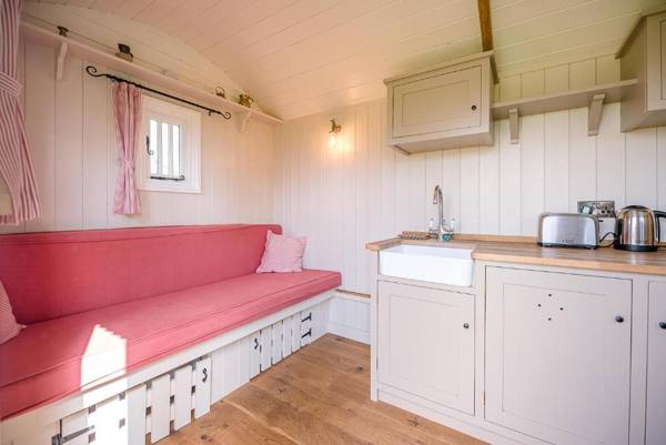 Thyme Shepherds Hut Boundary Farm Air Manage Suffolk