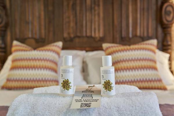 Cotswold Gateway Hotel