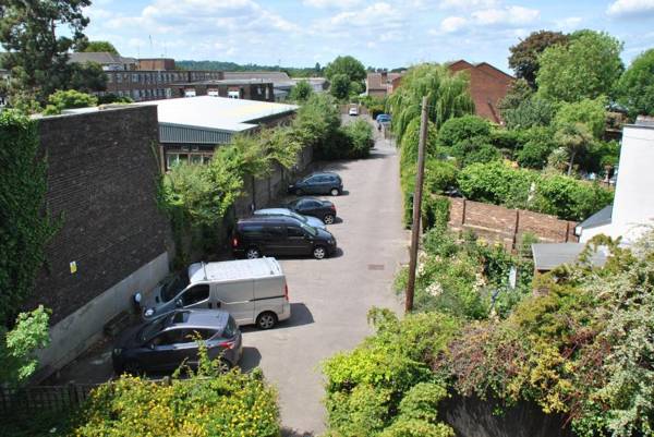 Accommodation Windsor Ltd - Lord Raglan House One Bedroom