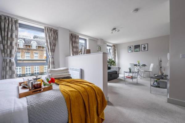 Windsor Luxury Studio Apartment