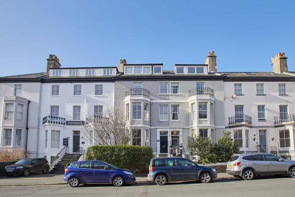 Host & Stay - Little Acorn Apartment