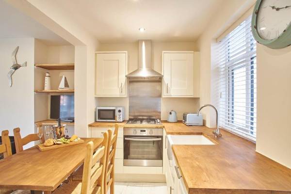 Host & Stay - Apothecary Cottage