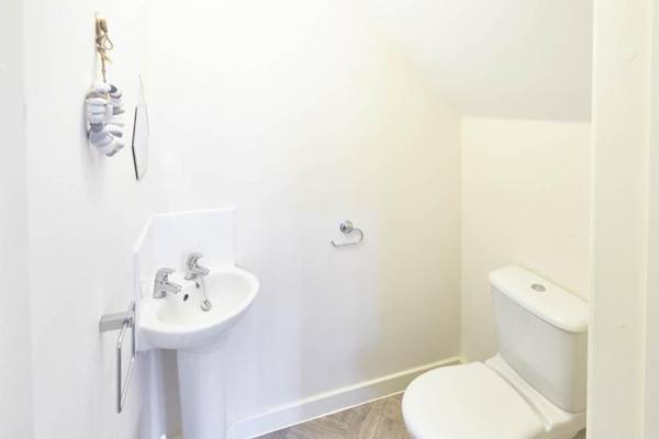 Host & Stay - Coach House Retreat