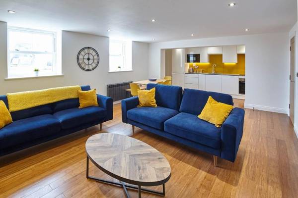 Host & Stay - The Royal Hideaway