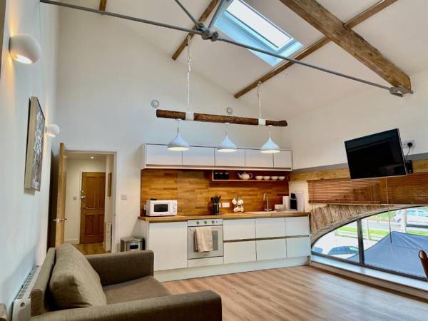 Strawberry line flat 2