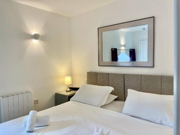 Strawberry line flat 2