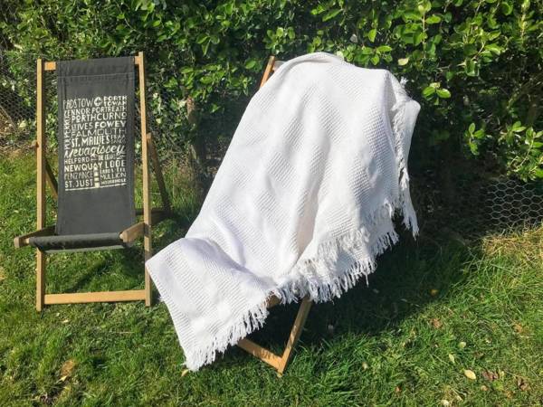 Cosy Quiet Static Caravan Mawgan Porth St Eval