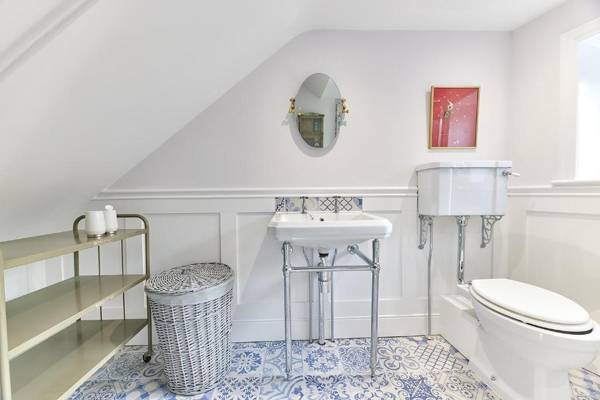 Host & Stay - Peacock House