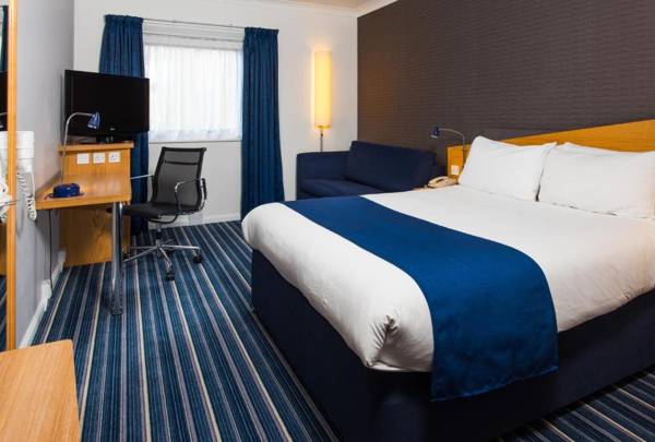 Holiday Inn Express Northampton - South an IHG Hotel