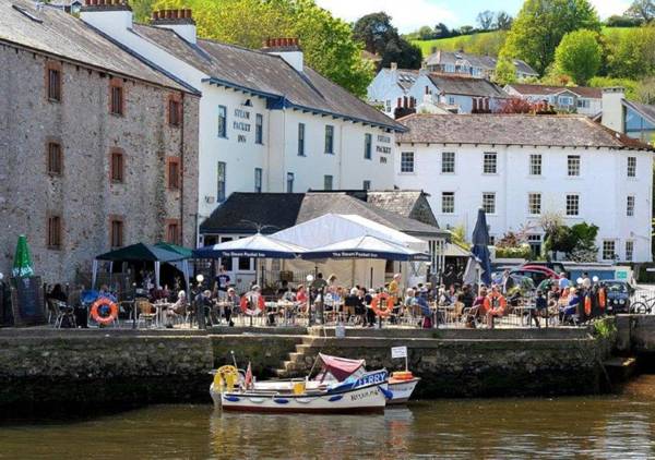 The Steam Packet Inn