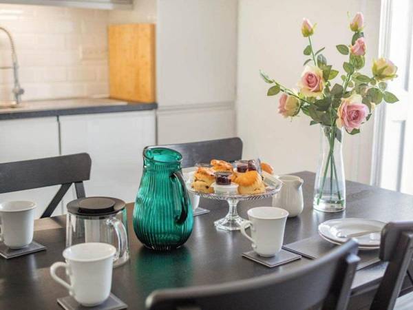 Lovely Villa 3 king 1 double 1 double sofa 1 bunk