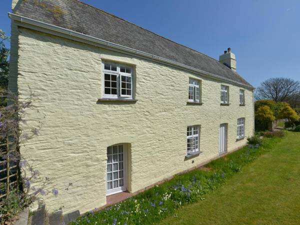Tregonhawke Farmhouse Torpoint