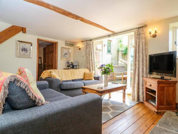 Henmarsh Cottage MORETON IN MARSH