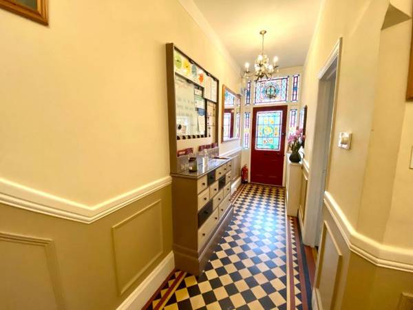 Quilt and Croissants Guest House