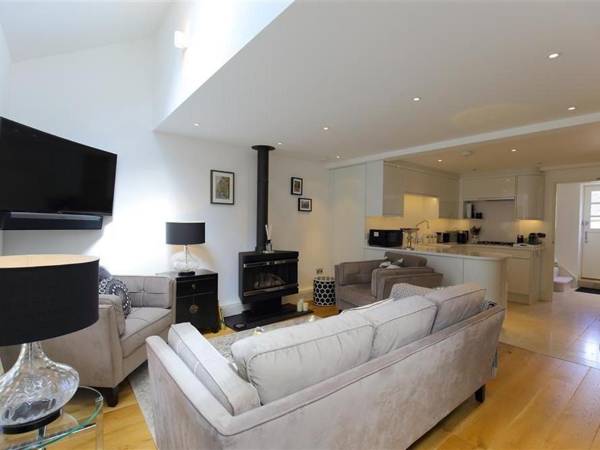 The Hive STOW ON THE WOLD