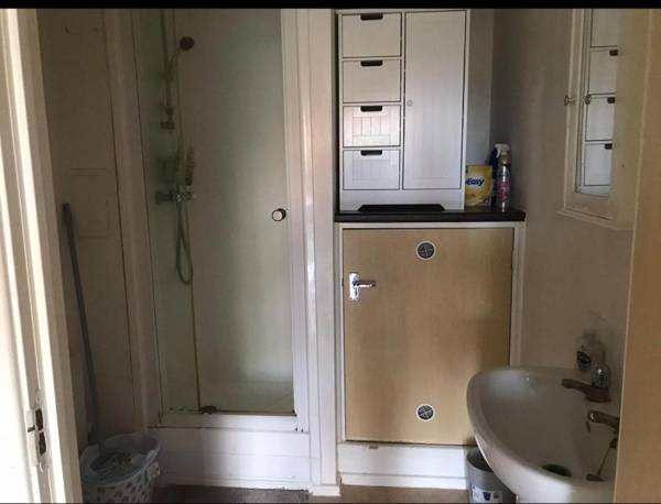 Lovely 1-Bed Apartment in Stoke-on-Trent