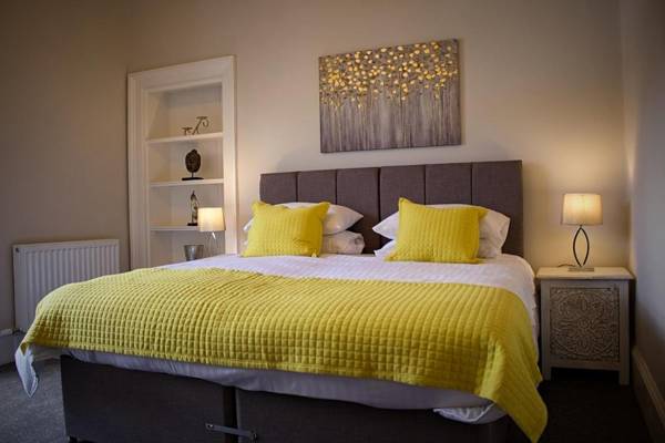 Wallace View Luxury Apartment