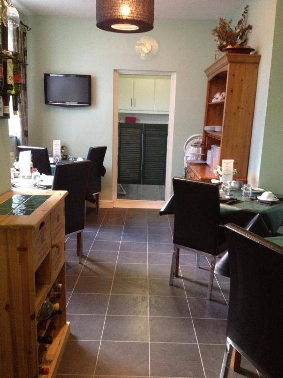 Elmswood Guest House