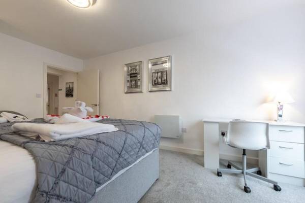 Workspace - Royal White Swan Silver Service Apartments 1 bed