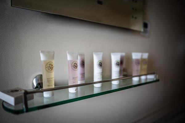 The Ostrich Inn Colnbrook London Heathrow