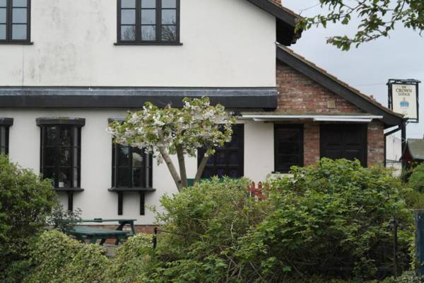 The Crown Lodge & Restaurant