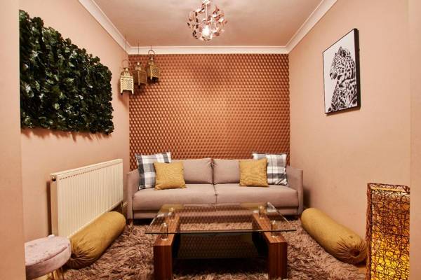 Homebird Property - Carter Knowle House