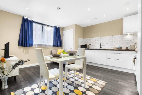 Stay Smiling- The Fitzgerald