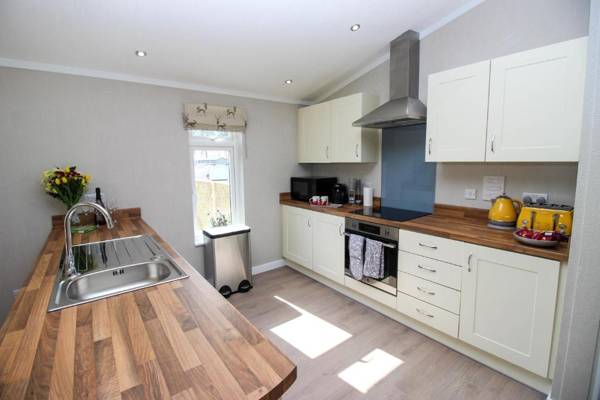 Hollicarrs - Stag Lodge