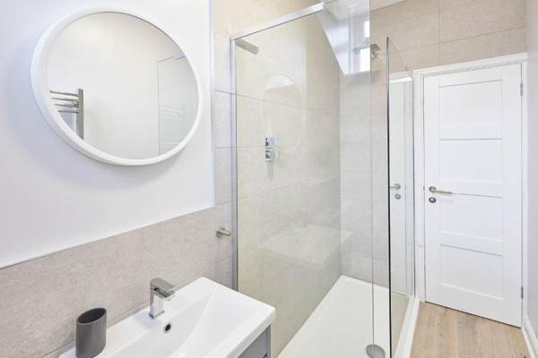 Host & Stay - The Avenue Victoria Apartment