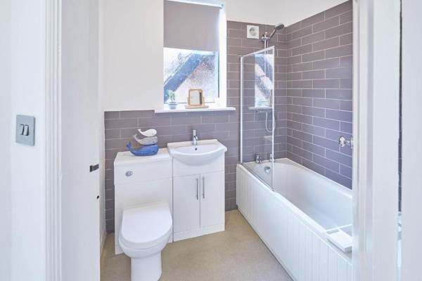 Host & Stay - The Lookout @ Scarborough