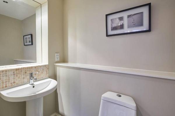 Host & Stay - Three Bays