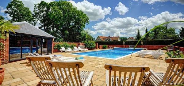 East Green Farm Cottages - The Dairy