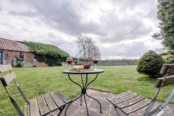 The Stables Valley Farm Barns Snape Air Manage Suffolk