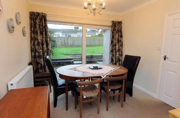 Glan Heulog - Near to Beach Pet Friendly